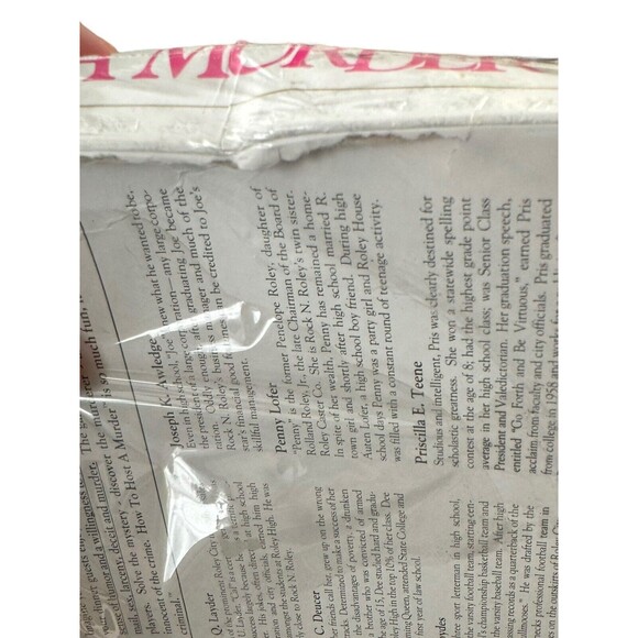 Sealed How To Host a Murder ‘The Class of '54’ Vintage Party Board Game - Picture 4 of 5